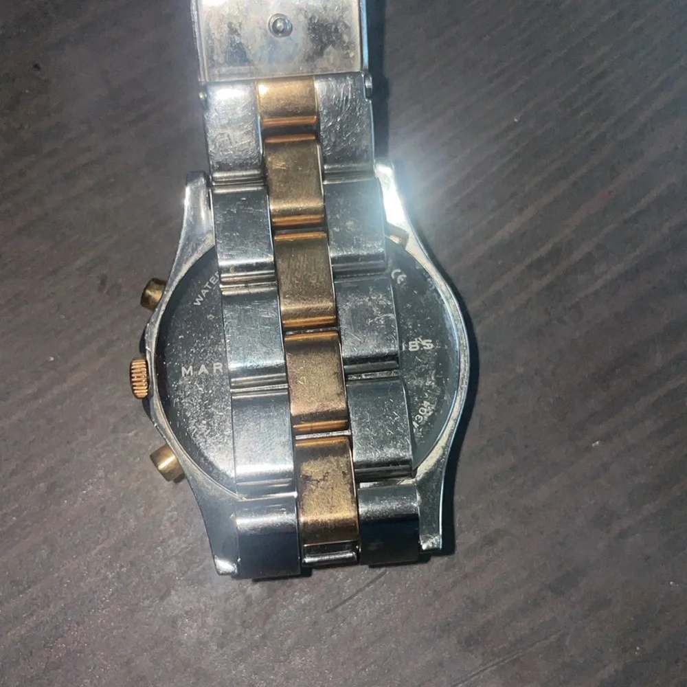 Marc Jacobs Watch! - Picture 3 of 4